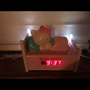 Officially Licensed Hello Kitty AM/FM Alarm Clock